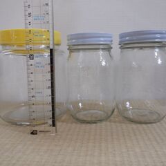 蓋付ビン （小）３個セットの画像