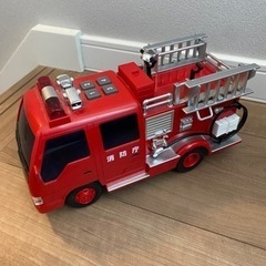 車のおもちゃの画像