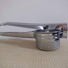 ポテトマッシャー　（合羽橋の専門店で購入）の画像