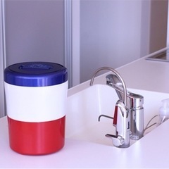 家庭用生ごみ減量乾燥機 パリパリキューブライト アルファ トリコロール PCL-33-BWRの画像