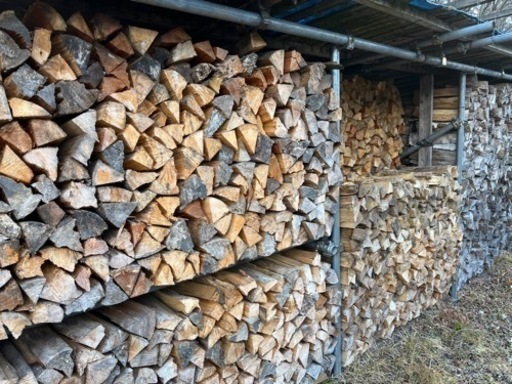 乾燥薪　40センチ　針葉樹&広葉樹MIX  軽トラ1台（約0.8立米）