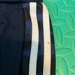 adidasジャージ上下セット　110の画像