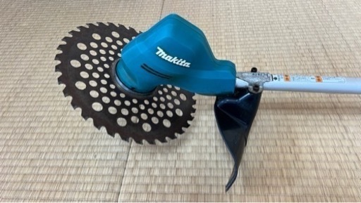 マキタ makita 充電式草刈機 MUR144UD 14.4V