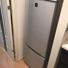 SHARP一人暮らし用冷蔵庫（少し大きい167L）2018年製 ドア左右変更可！ 霜取り不要 除菌消臭機能