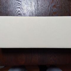 枕や血圧測定の際に使うやつです。の画像