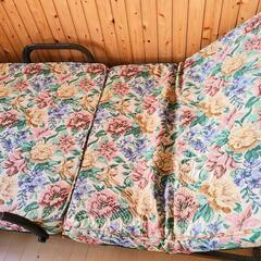 リクライニング付き　シングルベッド