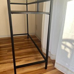 IKEA デスク VITTSJÖ ヴィットショー 黒 ガラス の画像