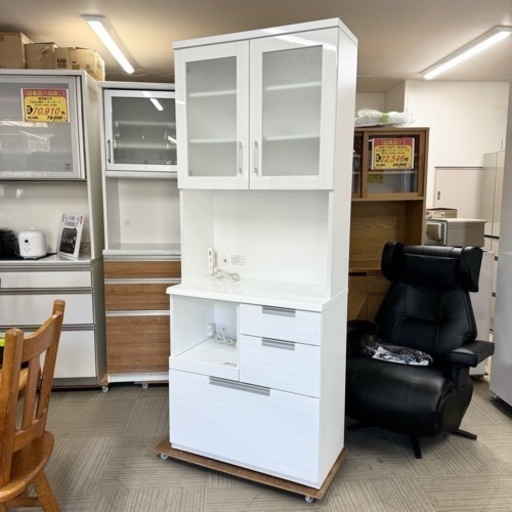【超美品‼️】ニトリ 80cm幅キッチンボード(ダリア80) 食器棚 収納家具 艶あり木目調ホワイト♪