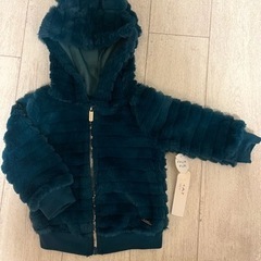 FAUX FUR、TAHARI BABYタグ付き