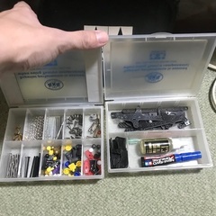 ミニ四駆ポータブルピット＋工具＋部品等の画像