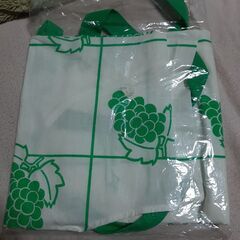 新品 エプロン ぶどう柄①の画像