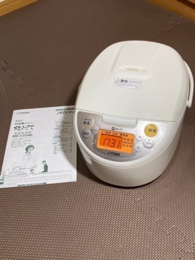 【商談中】タイガー 炊飯器 IH 5.5合 炊きたて ホワイト 炊飯 ジャー JKD-V100-W Tiger