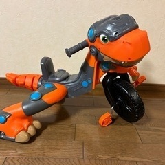恐竜トライク　三輪車