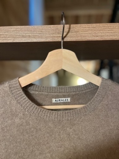 定価の半額以下?‍♂️ オーラリーのカシミヤニット