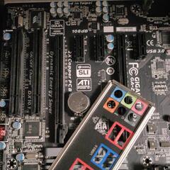 GIGABYTE Z68XP-UD3Rの画像