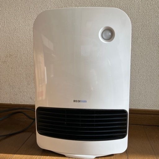 アイリスオーヤマ　セラミックファンヒーター　KJCH-12TD5