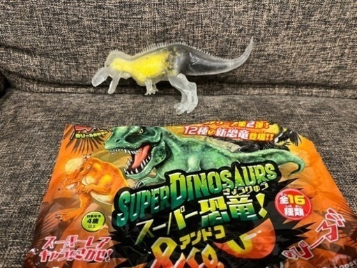 スーパー恐竜\u0026co. トルヴォサウルス　スーパーレア