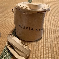 ショルダーバックALEXIA STAM取引中