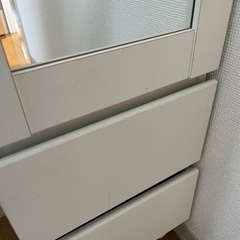 【2月中旬受け渡し可能な方】全身鏡付き収納棚の画像