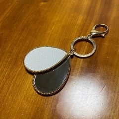 【値下げしました‼️】美品 ブシュロン セルパンボエム バッグチャーム/ミラー付（非売品）の画像