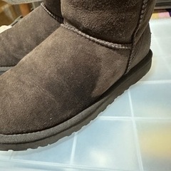 UGG W CLASSIC MINI チョコレートの画像