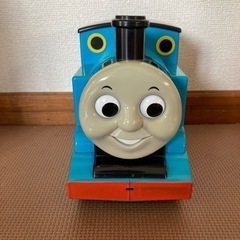 トーマス