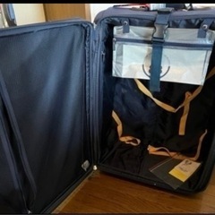 有名ブランドNAUTICAのスーツケースの画像