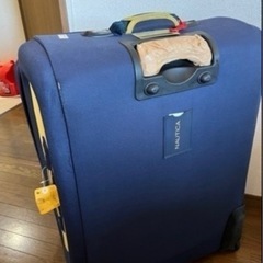 有名ブランドNAUTICAのスーツケースの画像