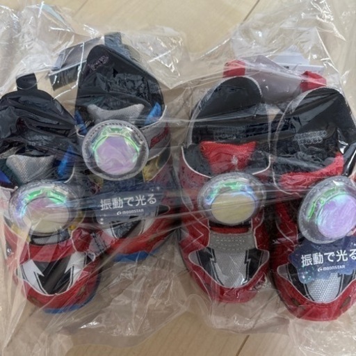 ウルトラマン靴