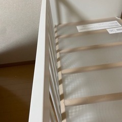 IKEA ベビーベッドの画像