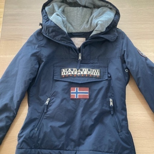 服/ファッション napapijri
