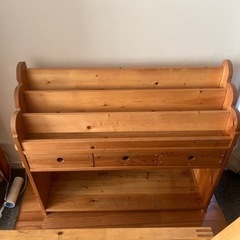 絵本収納棚の画像