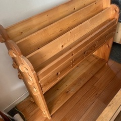 絵本収納棚の画像