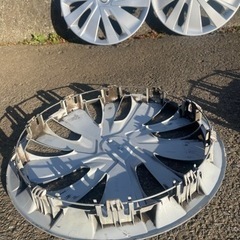 ニッサン純正ホイールキャップの画像