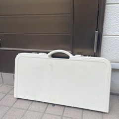 レジャー　折りたたみテーブルの画像