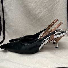 ZARA 黒のパンプス　38の画像
