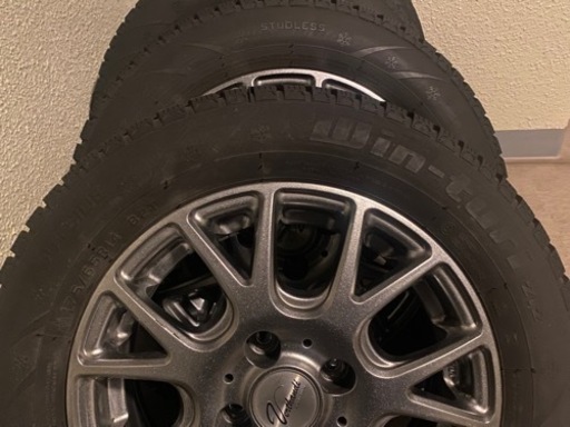 アルミホイール付きスタッドレスタイヤ4本セット