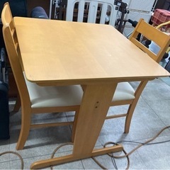 食卓テーブル　椅子2つセット　　リサイクルショップ宮崎屋　佐土原店　24.1.7Fの画像