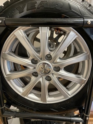 スタッドレスタイヤ　４本セット