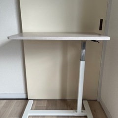【決まりました】昇降式テーブルの画像
