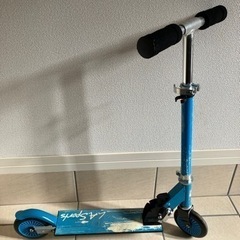 折りたたみキックスクーターの画像