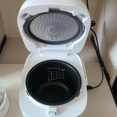 TOSHIBA 炊飯器 3合炊きの画像