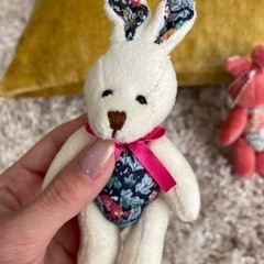 【新品】うさぎ　マスコット　キーホルダーの画像
