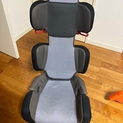 コンビ　ジュニアシート