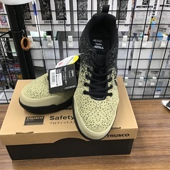 【未使用】TRUSCO 安全靴 プロフィットスニーカー メッシュ...