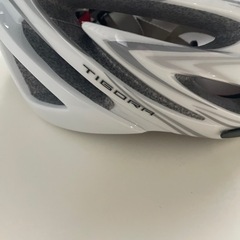 自転車ヘルメットの画像
