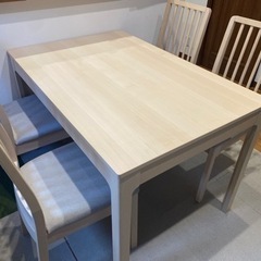 IKEA 伸縮式ダイニングテーブルセット（椅子4脚）