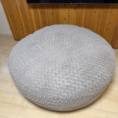 コストコの大きなクッション！✨
