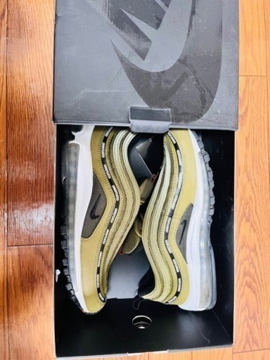 NIKE×UNDEFEATED オリーブ