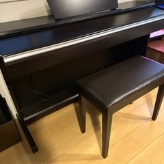 YAMAHA ARIUS（アリウス）電子ピアノ(美品)